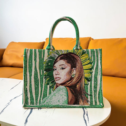 ARIANATAPESTRY TAPESTRY TOTE BAG