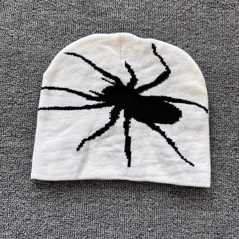 Oversized Spider Knit Beanie White / Black