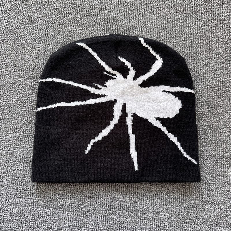 Oversized Spider Knit Beanie Black / White