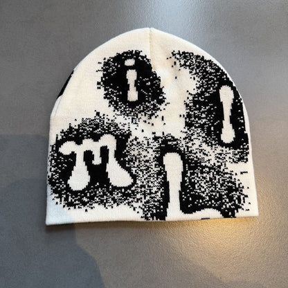 Abstract Letter Graphic Knit Beanie White / Black