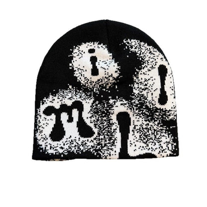 Abstract Letter Graphic Knit Beanie Black / White