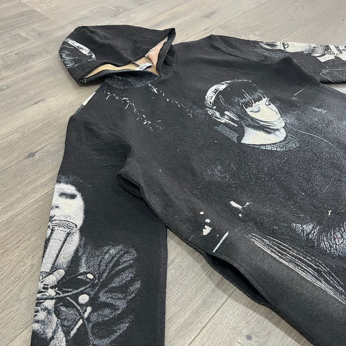 ALICE TAPESTRY HOODIE
