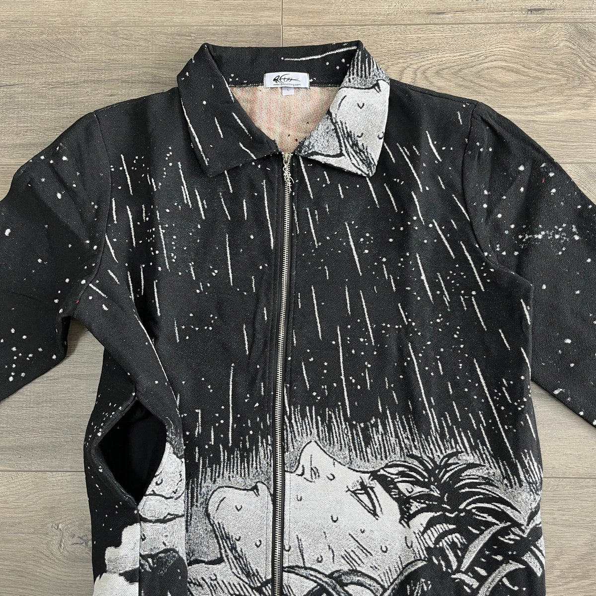 BERSERK V2 TAPESTRY TEE