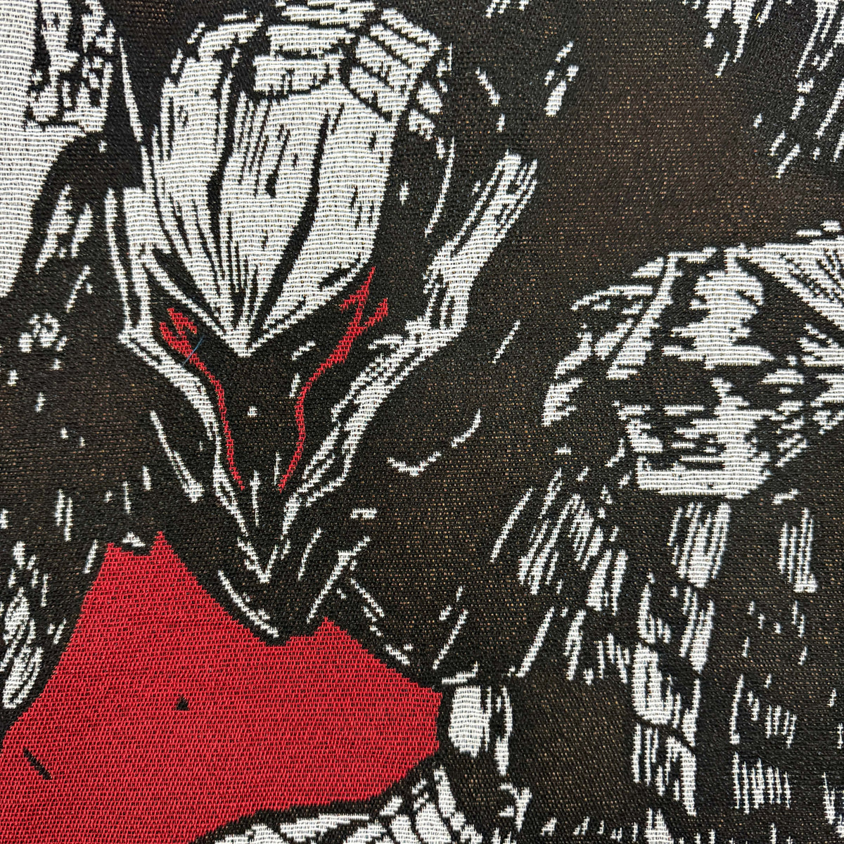 BERSERK V3  TAPESTRY TEE
