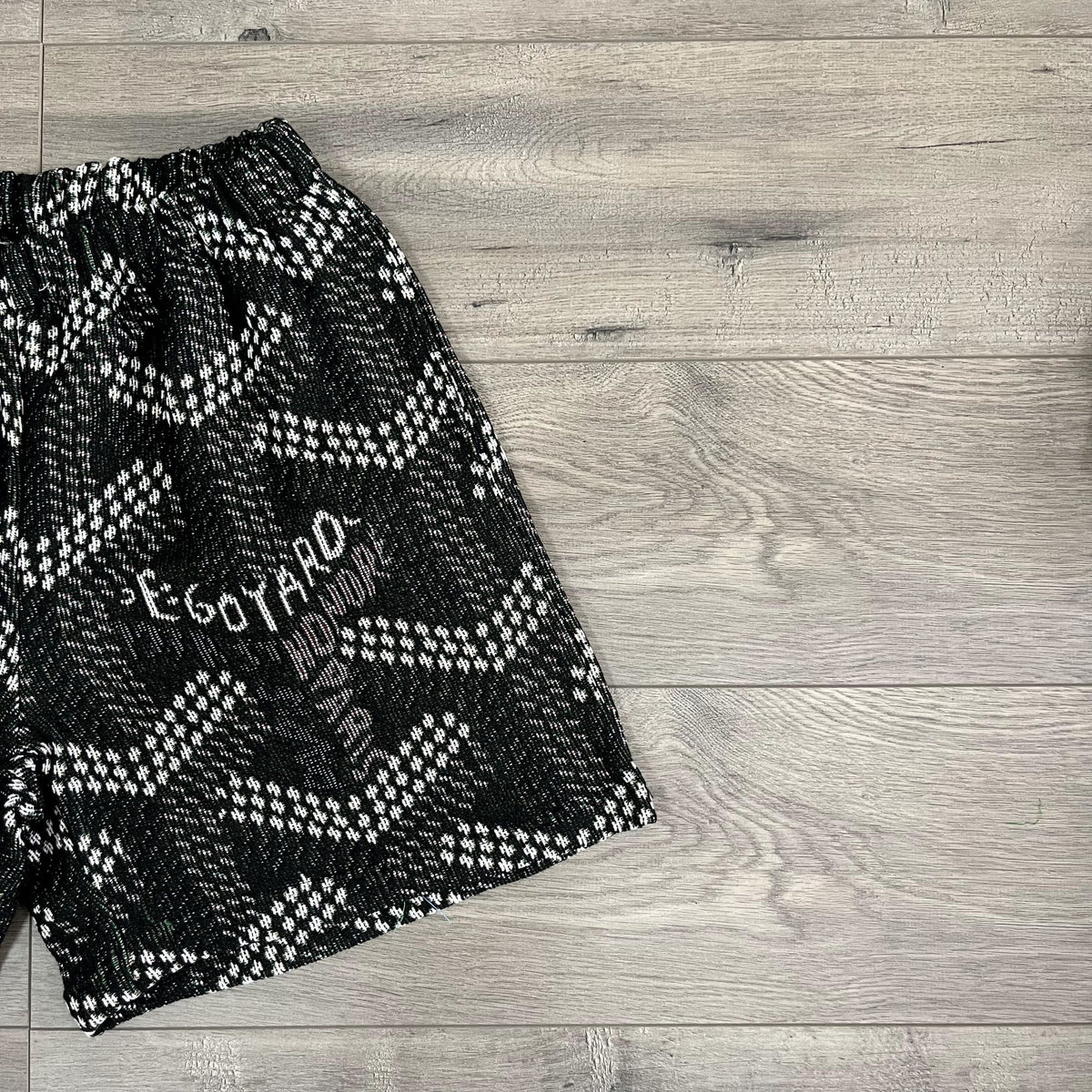 BLACK GY TAPESTRY SHORTS