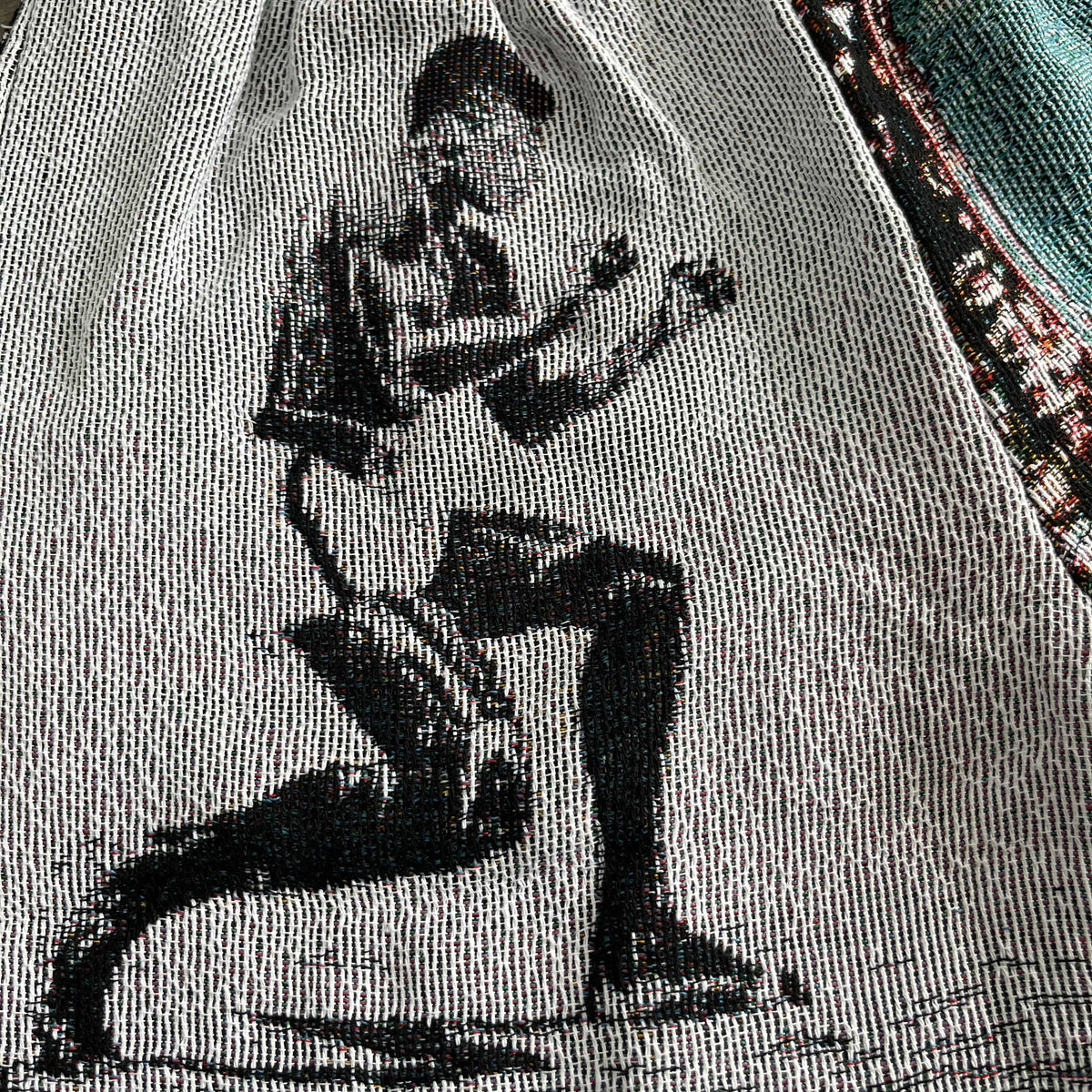 BOXING TAPESTRY SHORTS
