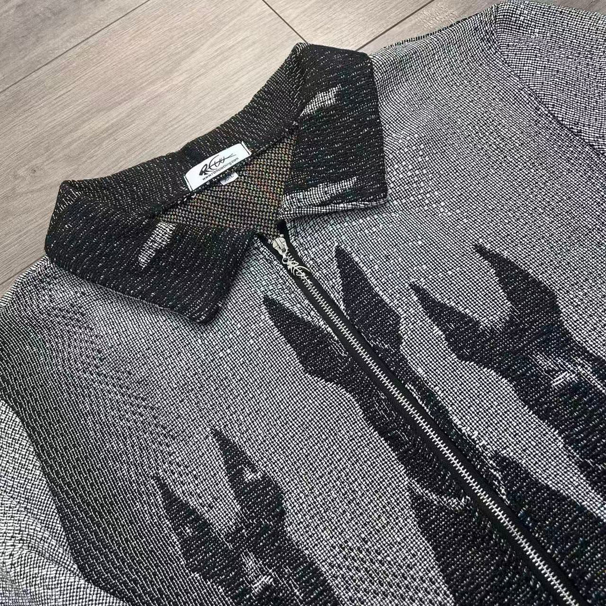 CERBERUS TAPESTRY TEE