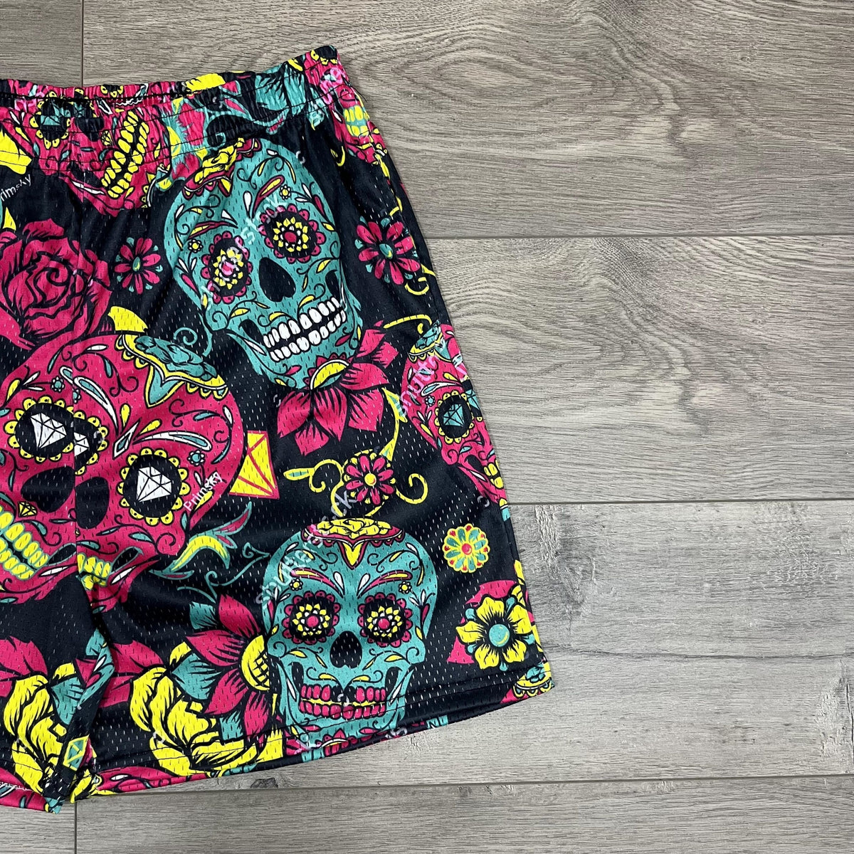 COLORFUL SKULL MESH SHORTS-8694