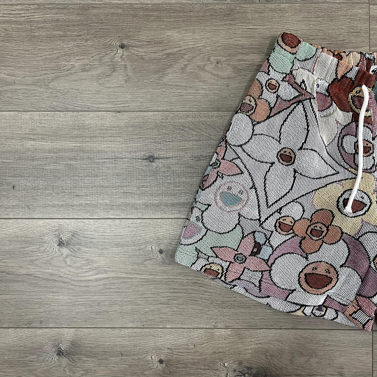 FLOWER TAPESTRY SHORT