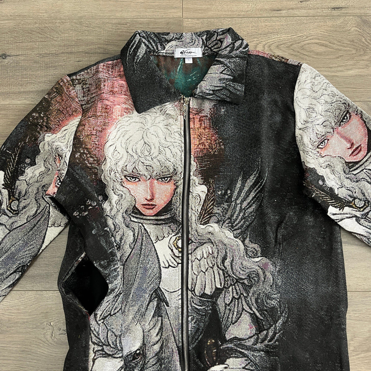 GRIFFITH TAPESTRY TEE