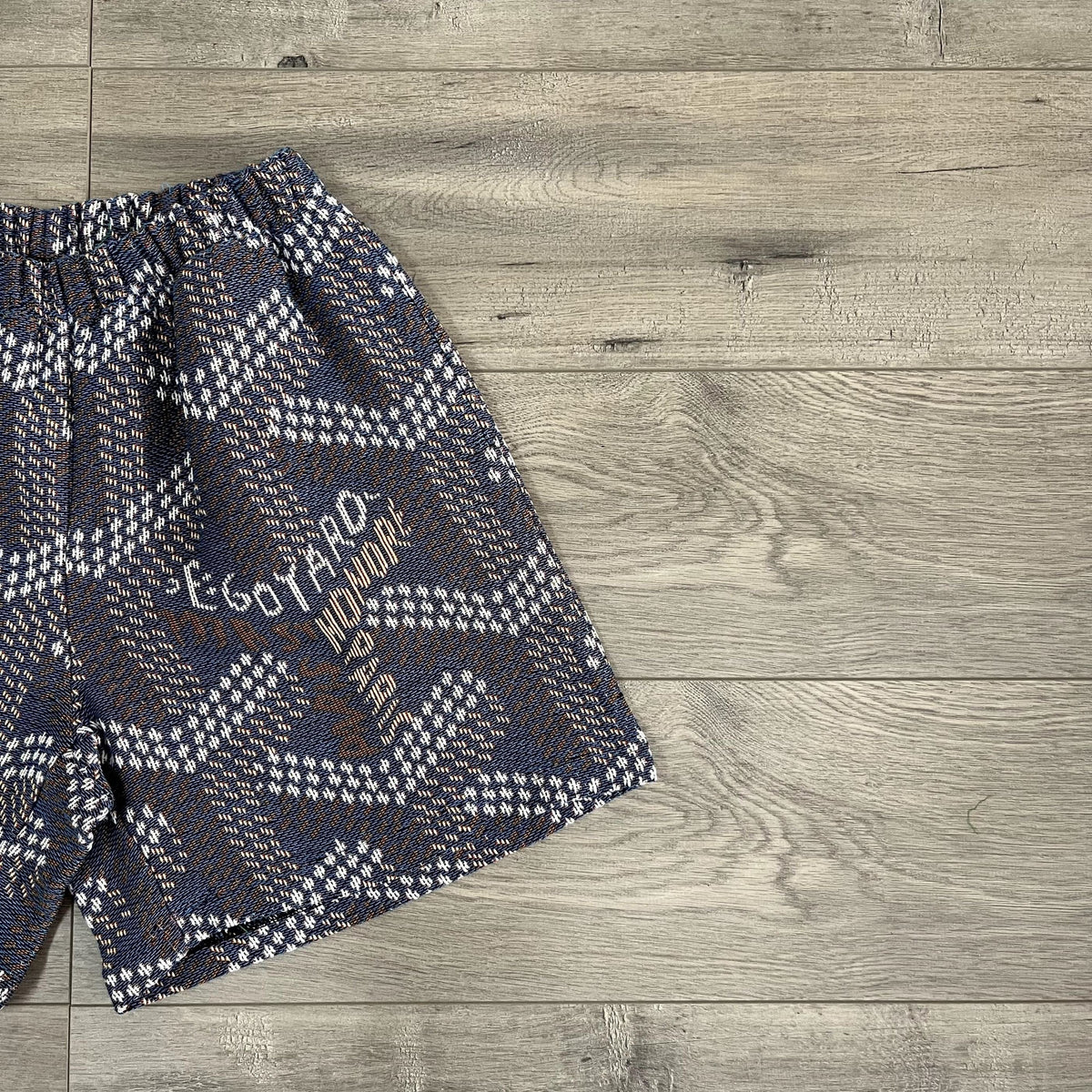 GY TAPESTRY SHORTS