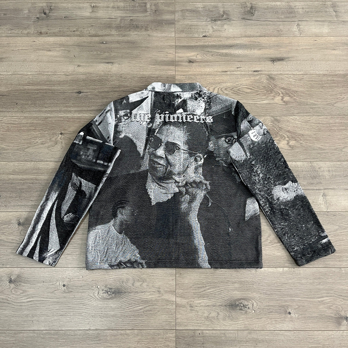 HERO TAPESTRY JACKET