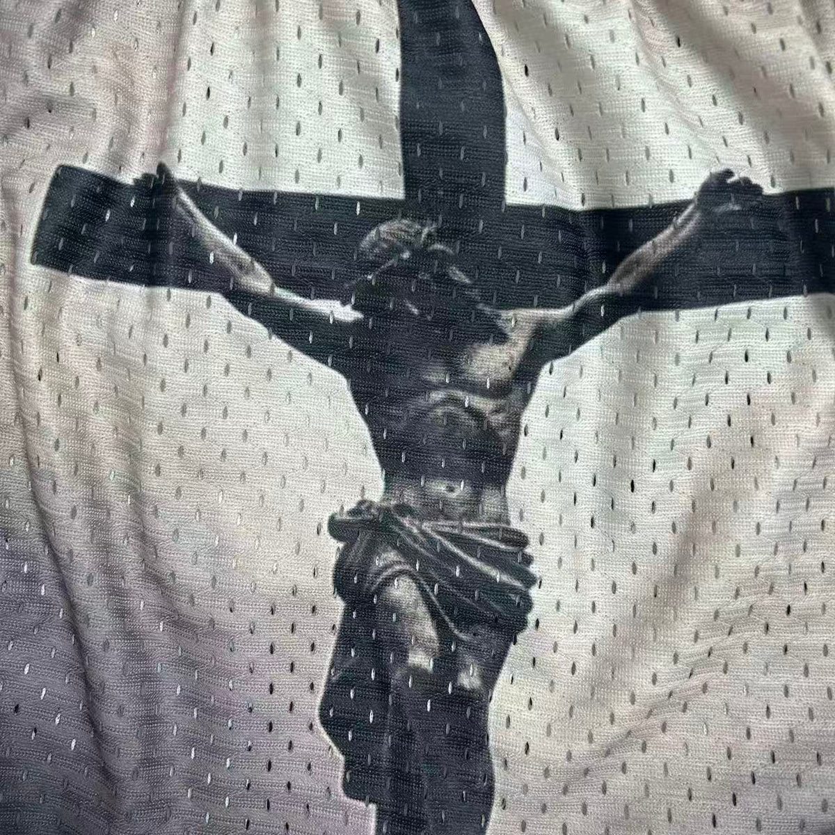 JESUS V3 MESH SHORTS-8752