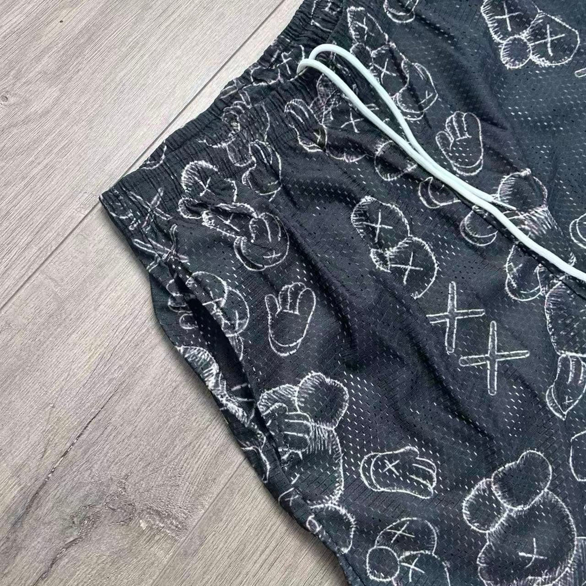 KAWS MESH SHORTS-8790