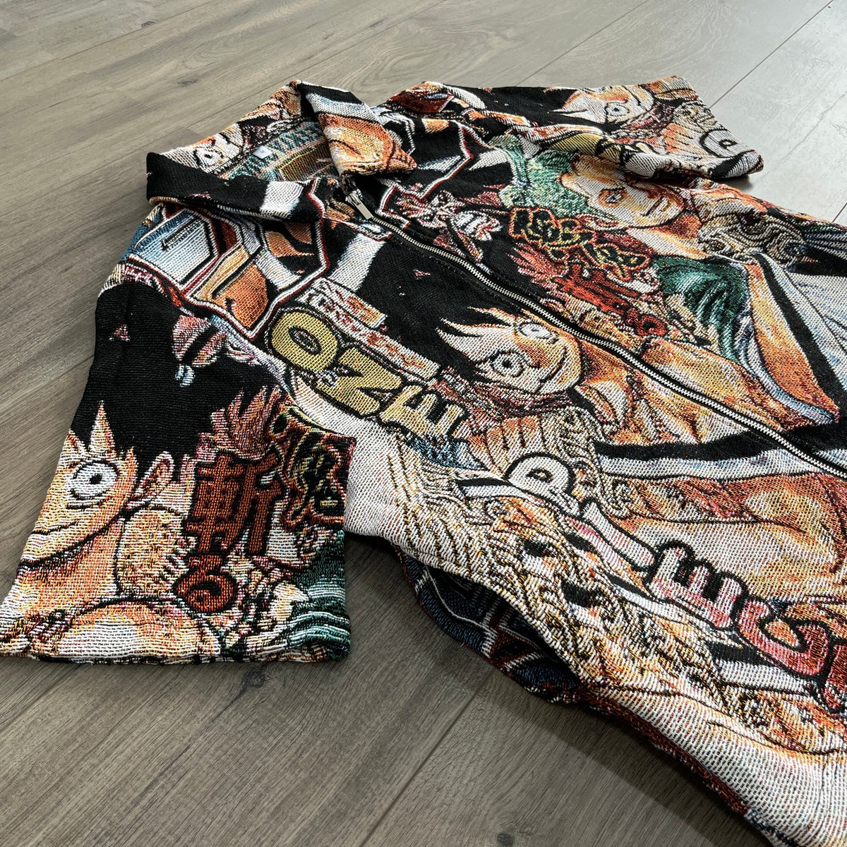 L&Z TAPESTRY TEE