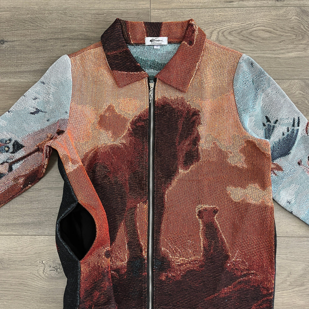 LION KING TAPESTRY TEE