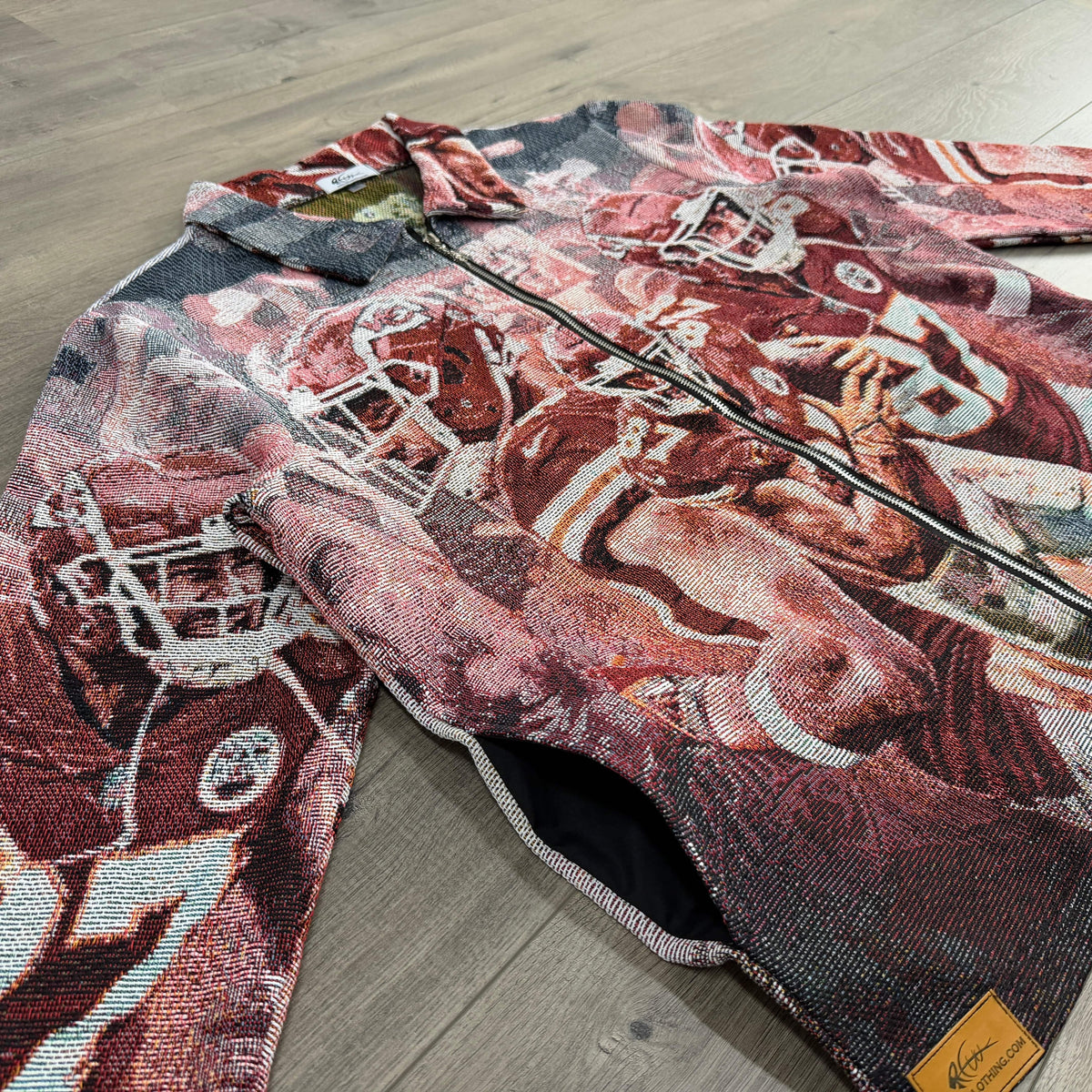 MAHOMES TAPESTRY TEE