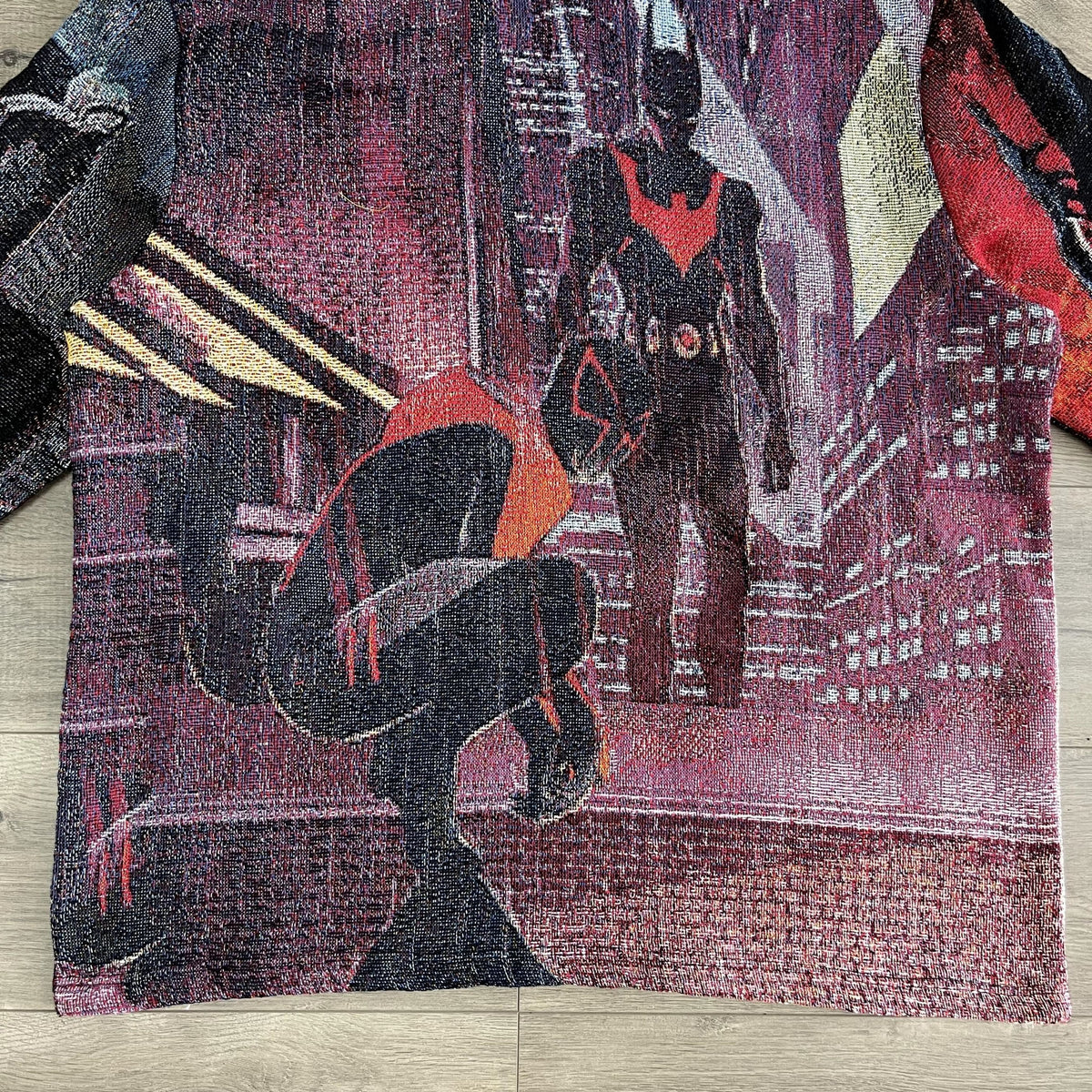 NIGHTWING TAPESTRY TEE