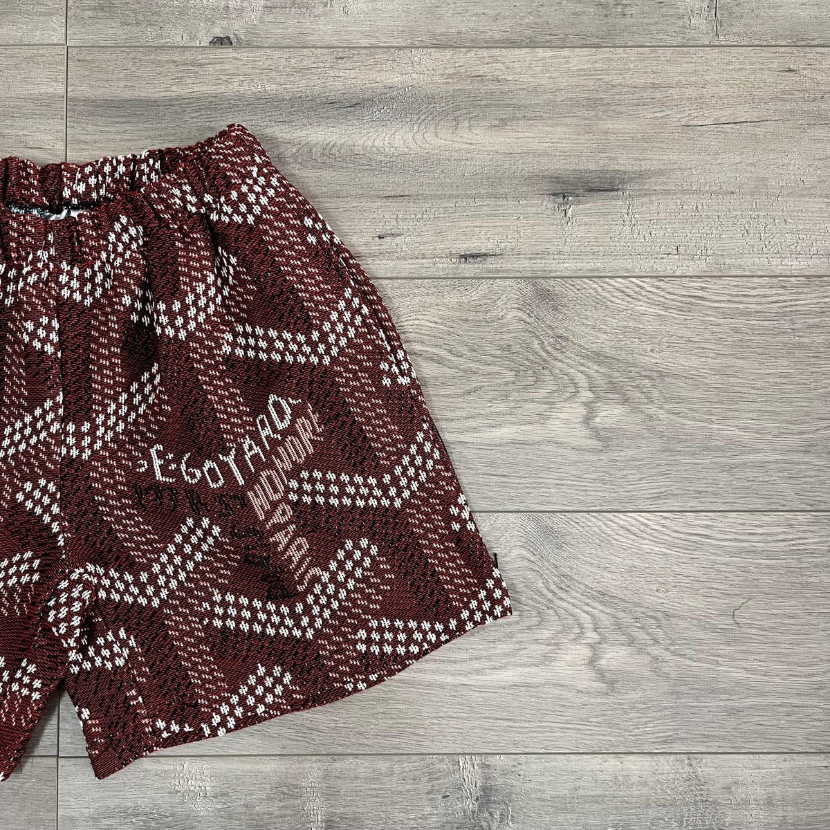 RED GY TAPESTRY SHORTS