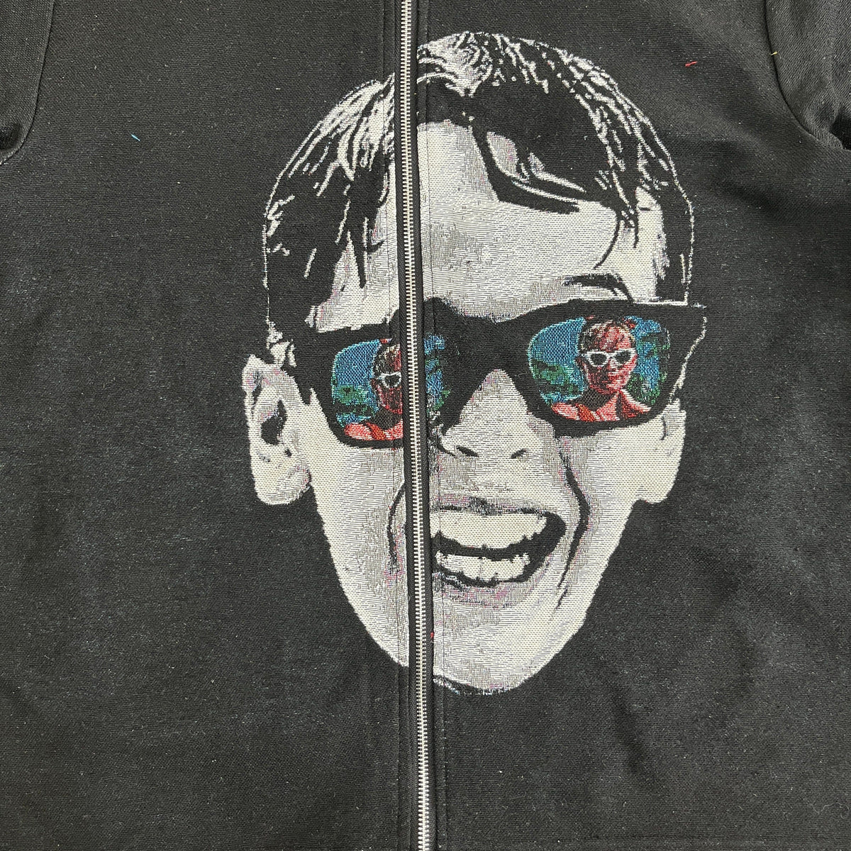 SQUINT TAPESTRY TEE