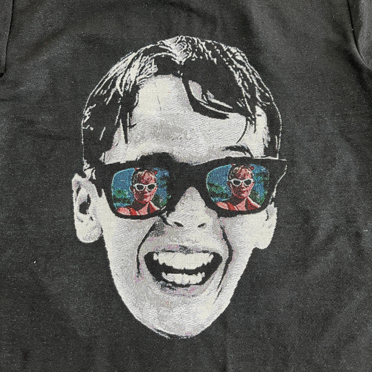 SQUINT TAPESTRY TEE