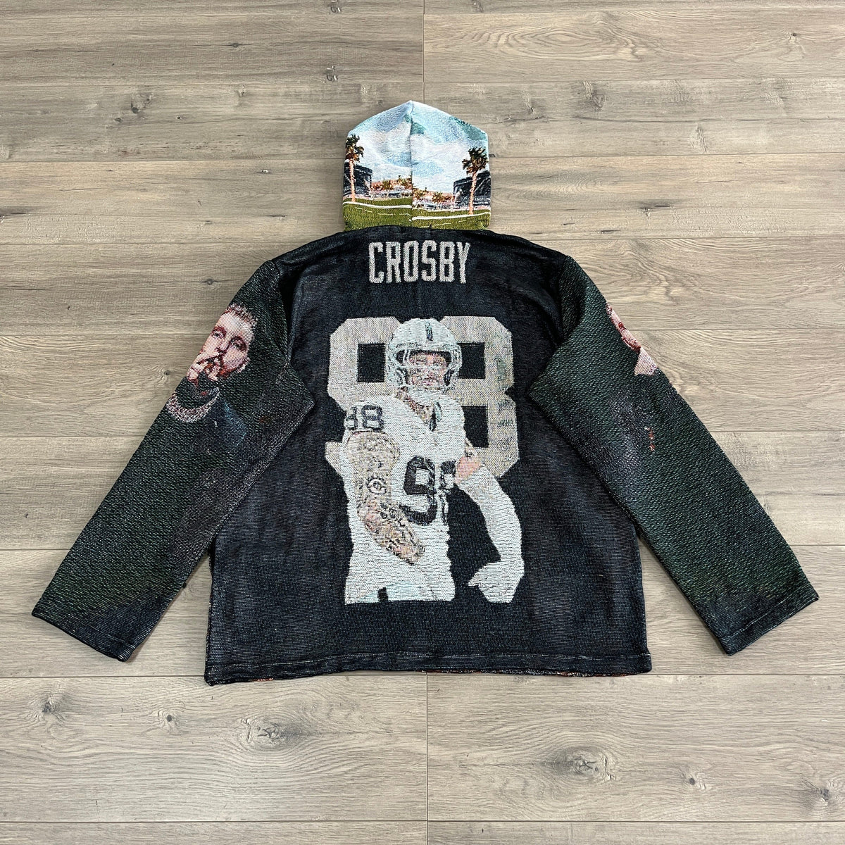 SUPERBOWL TAPESTRY HOODIE