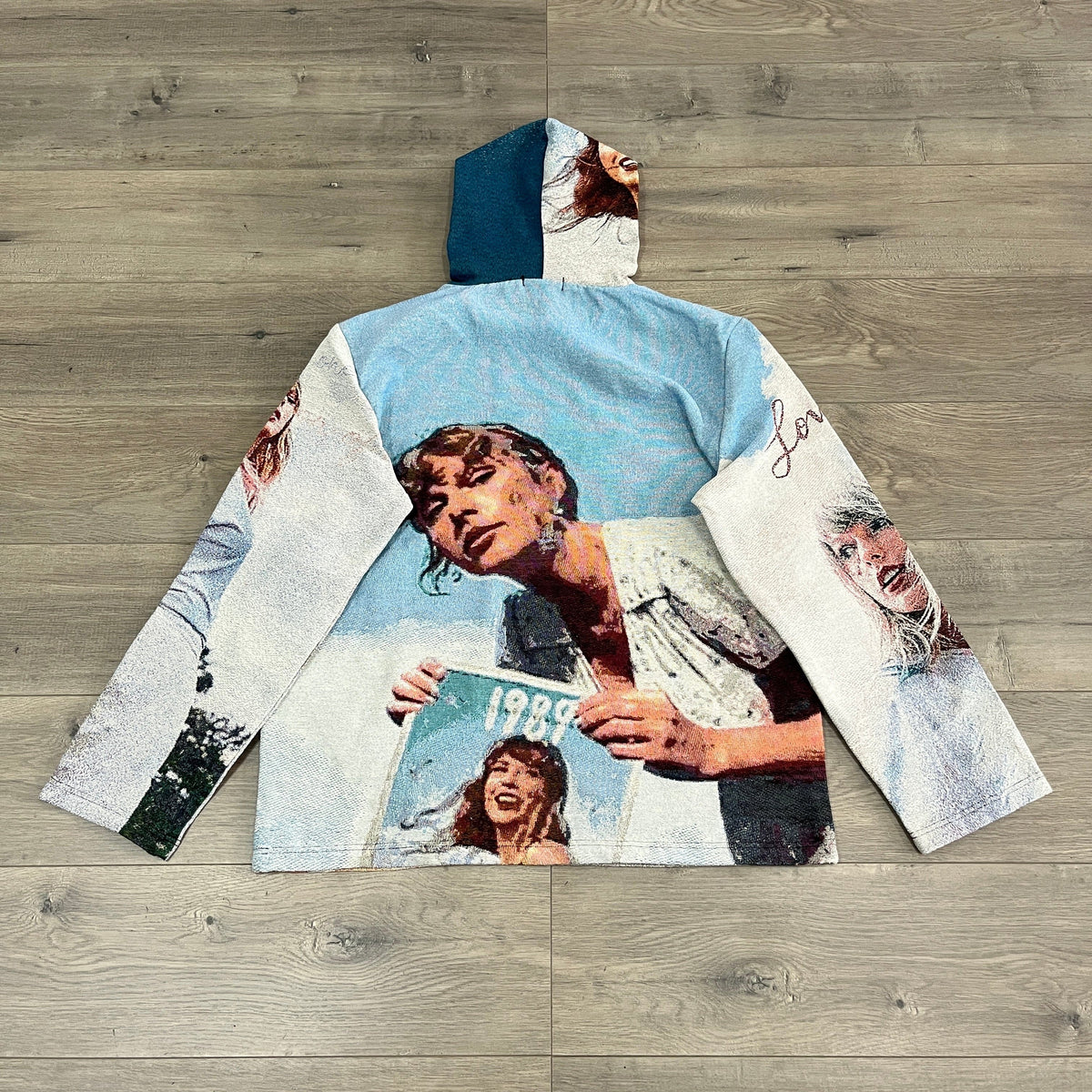 SWIFT TAPESTRY HOODIE